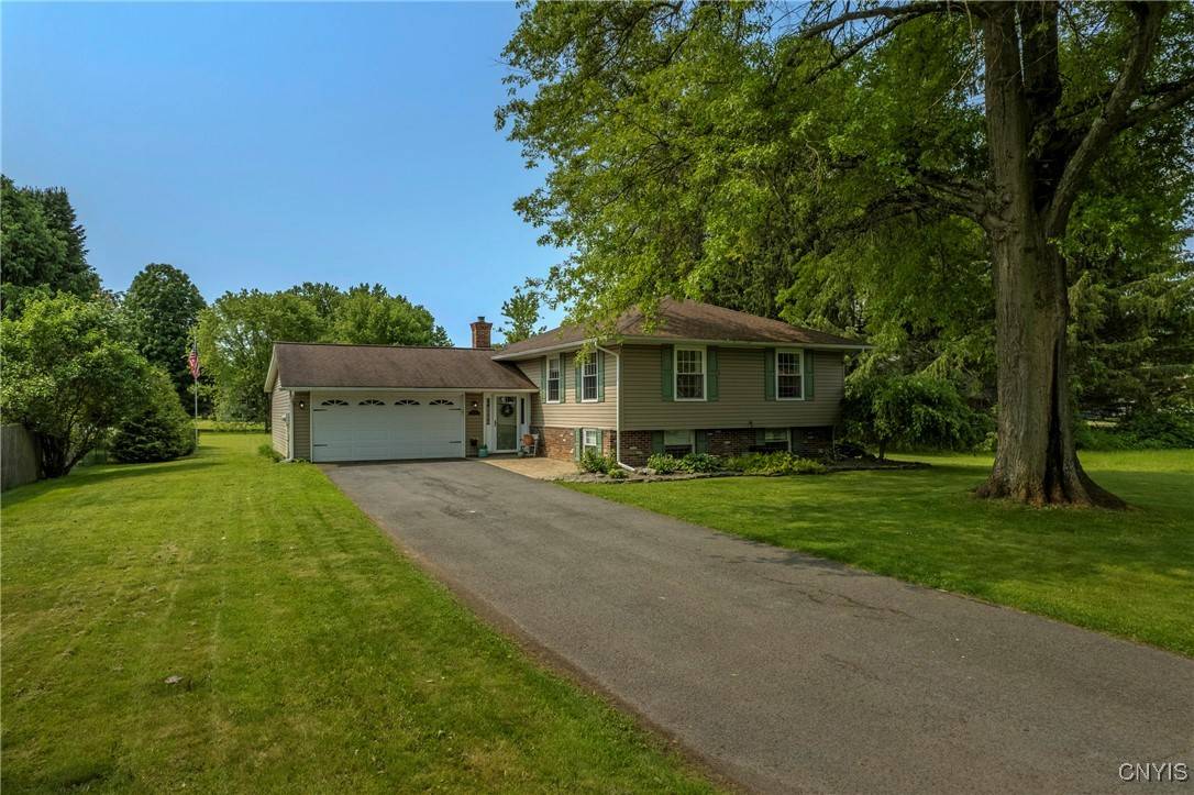 8272 Northgate DR, Rome, NY 13440