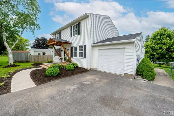 Chittenango, NY 13037,150 E Hawthorne WAY