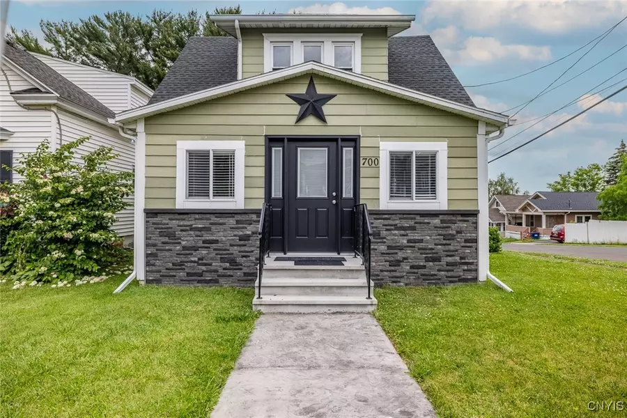 700 Darlington RD, Syracuse, NY 13208