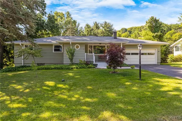 4874 Glenfield DR, Syracuse, NY 13215