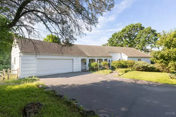 20 Cross RD,  Syracuse,  NY 13224