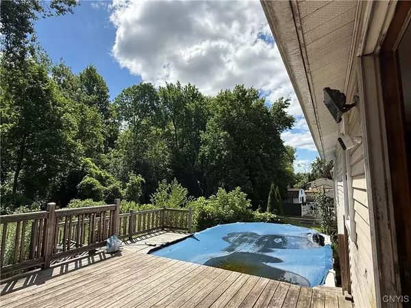 Clay, NY 13041,5512 Taormina DR