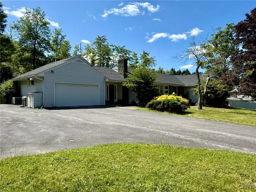 New Hartford, NY 13413,26 Smithport RD