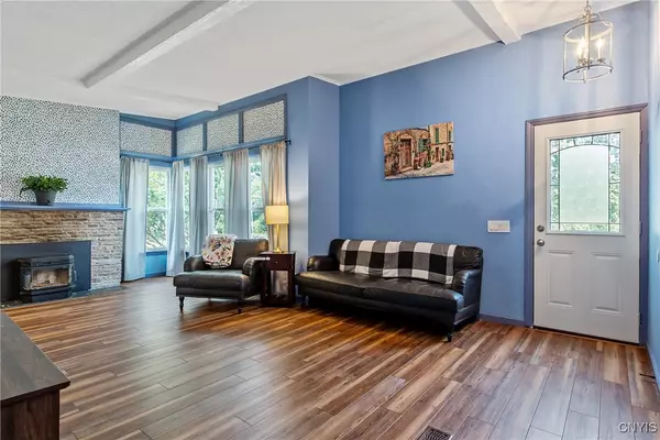 Cicero, NY 13039,6120 South Bay RD