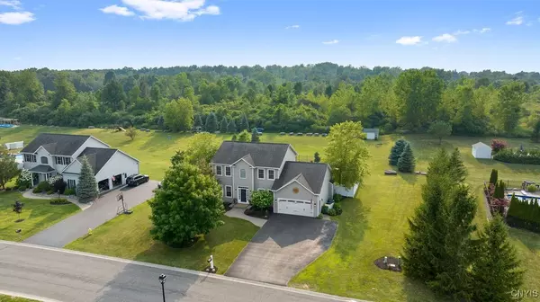 Syracuse, NY 13215,4849 Copperfield RD