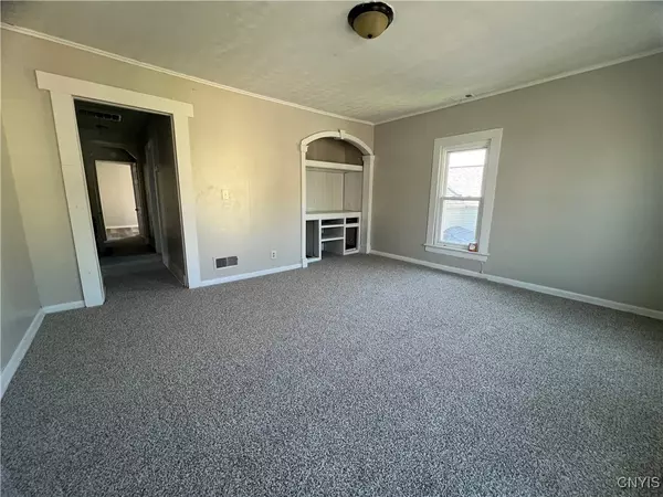 Oneida, NY 13421,221 N Broad ST