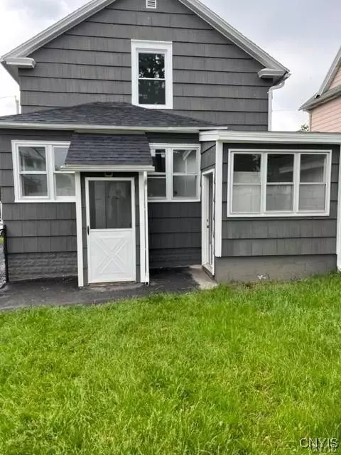 Syracuse, NY 13208,132 Worden AVE