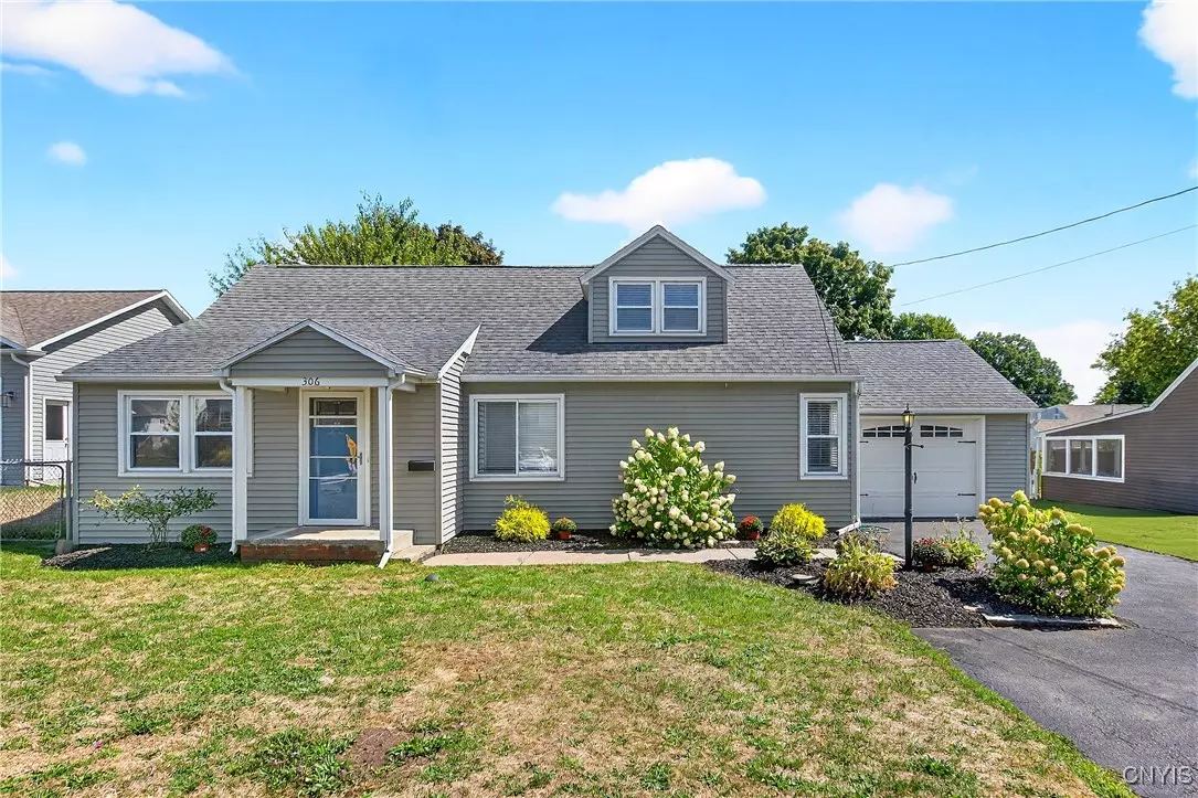 Syracuse, NY 13212,306 Hyland DR