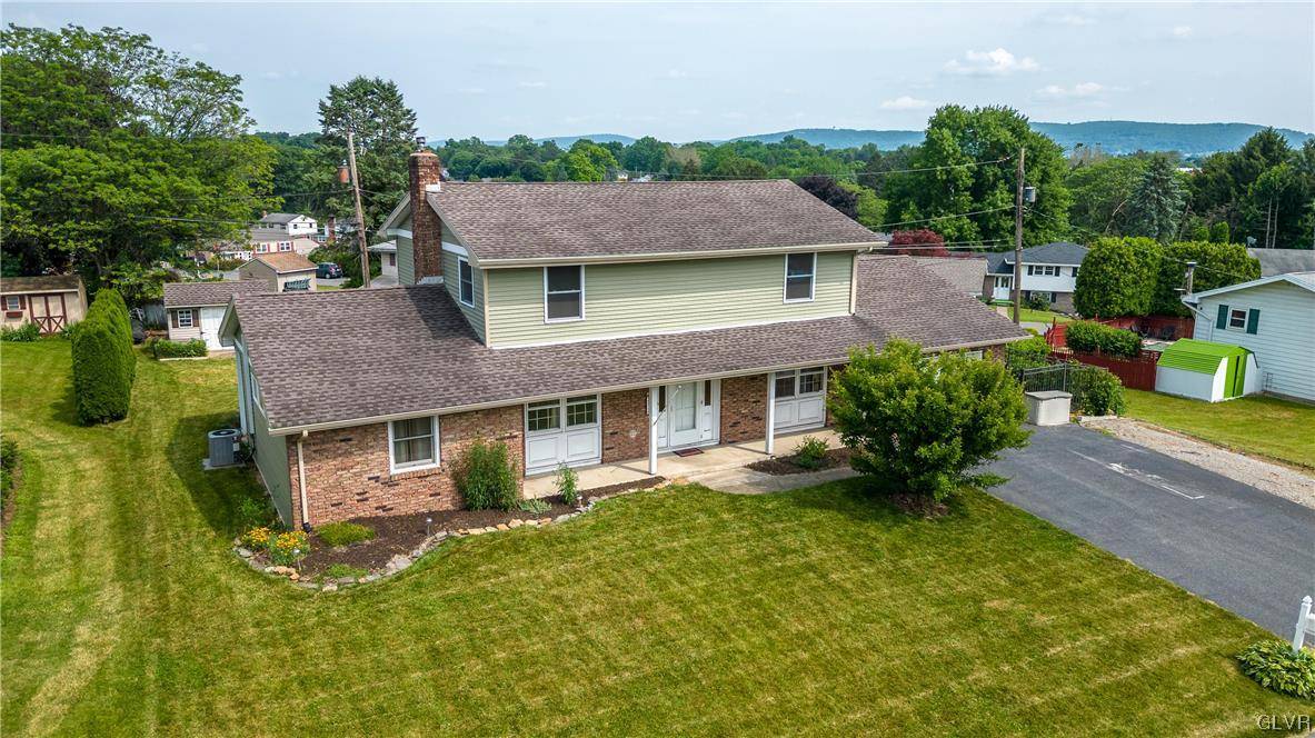 2710 Stonewood DR, Hanover Twp, PA 18017