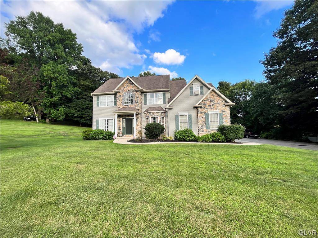 716 Gottwald DR, Salisbury Twp, PA 18015