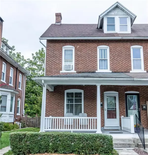 2025 Lawfer AVE, South Whitehall Twp, PA 18104