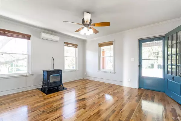 South Whitehall Twp, PA 18104,3504 Sycamore ST