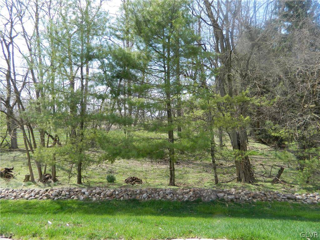 Forks Twp, PA 18040,3036 Iron LN