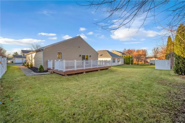 Bethlehem Twp, PA 18045,1818 Chardonnay DR