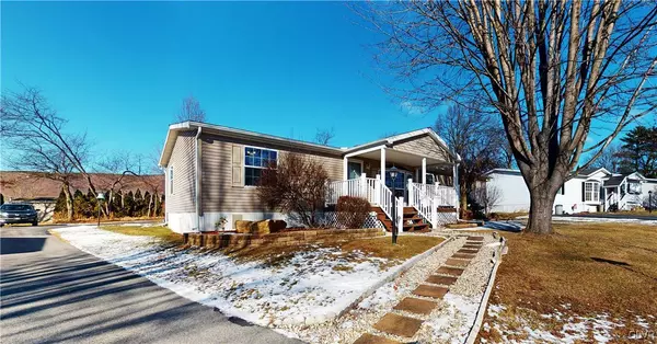 4168 Bunker Hill LN W,  Lehigh Township,  PA 18088