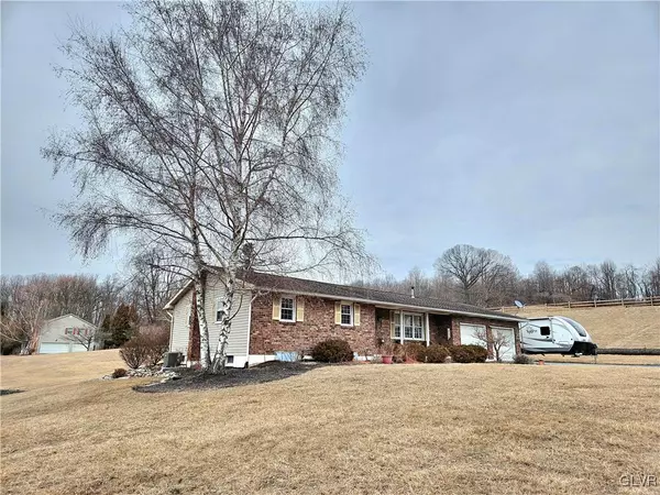80 Tumble Creek RD, Williams Twp, PA 18042