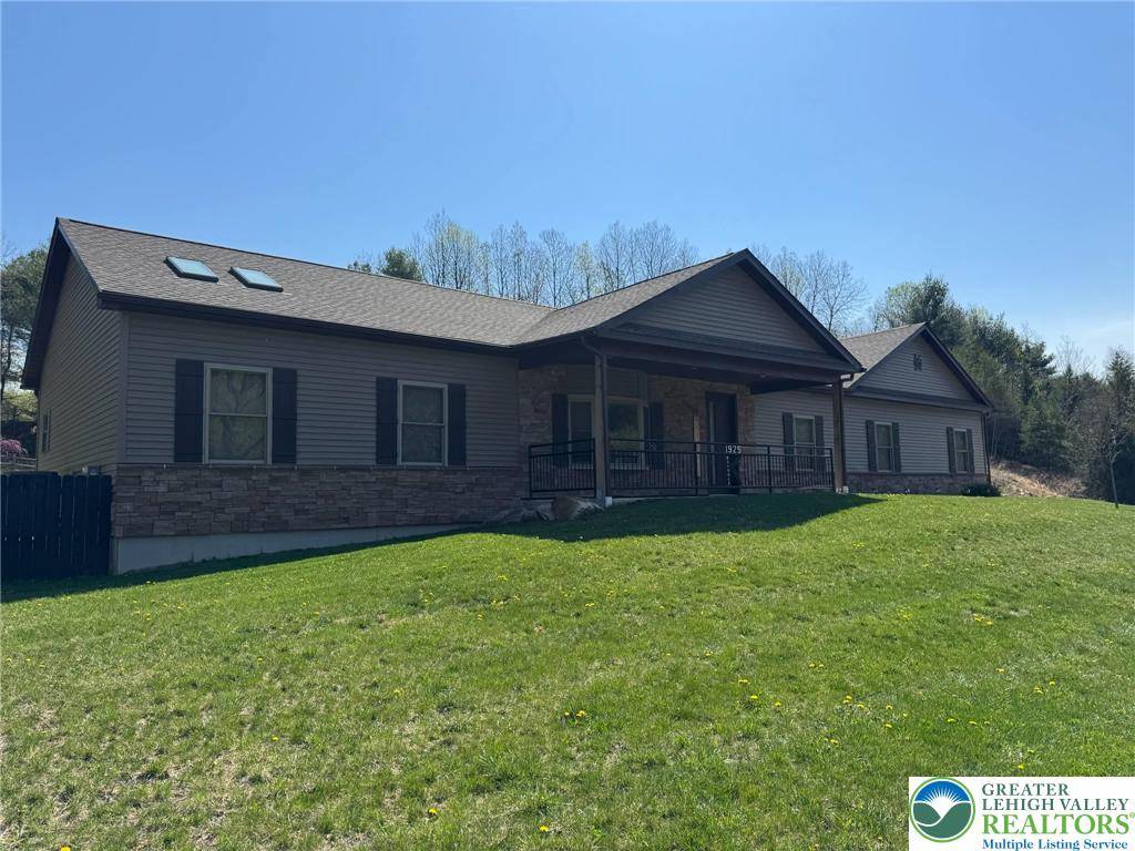 1925 Forest Inn RD, Towamensing Twp, PA 18071