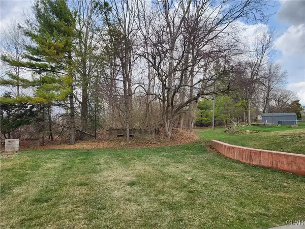 Northampton Borough, PA 18067,1302 Barrington DR