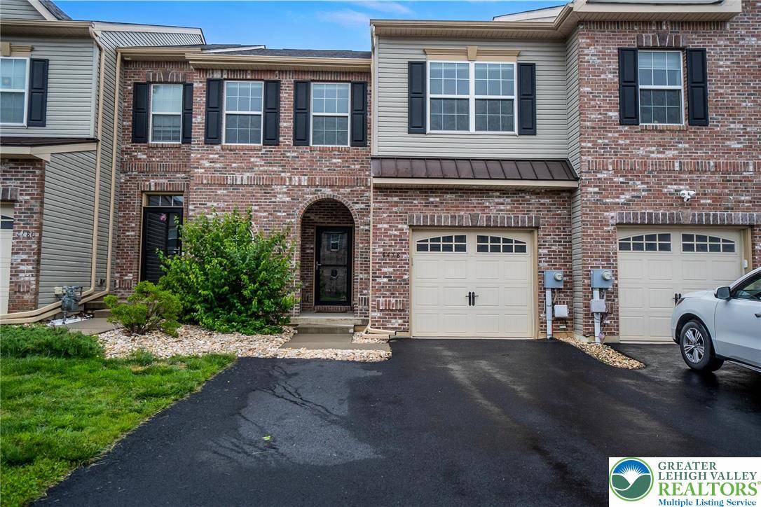 4478 Cottonwood DR, Lower Nazareth Twp, PA 18064