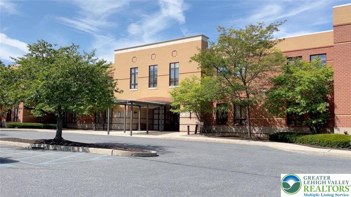 5325 Northgate DR #106, Hanover Twp, PA 18017