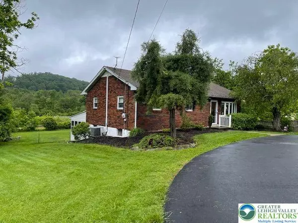 Lower Saucon Twp, PA 18055,2542 Apple