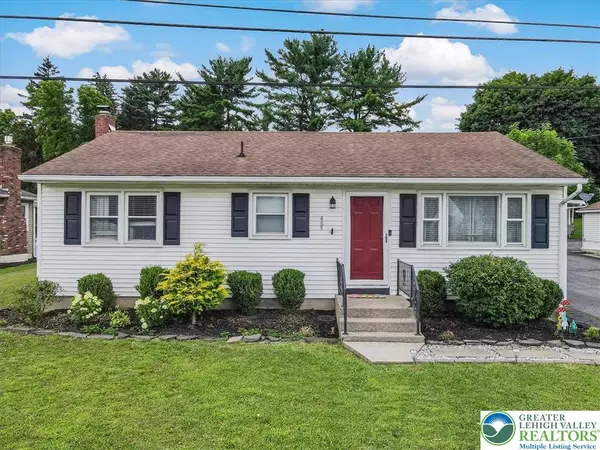 489 Sportsman Club RD, Plainfield Twp, PA 18064