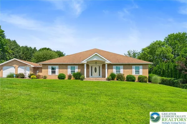 Nazareth Boro, PA 18064,242 Schoeneck AVE