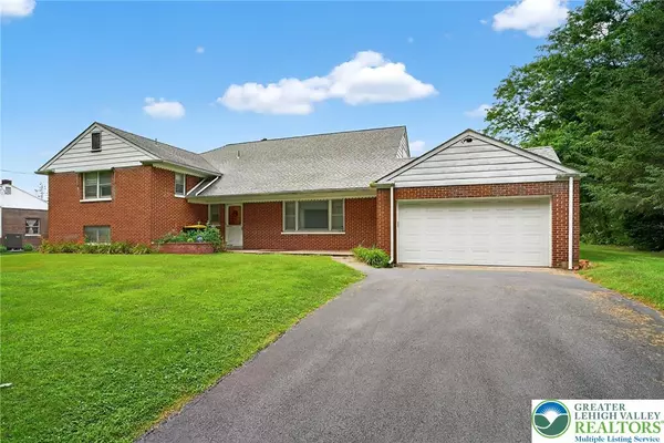 2830 Christian Springs RD, Upper Nazareth Twp, PA 18064