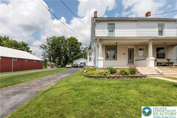 2763 Stadium DR, South Whitehall Twp, PA 18069