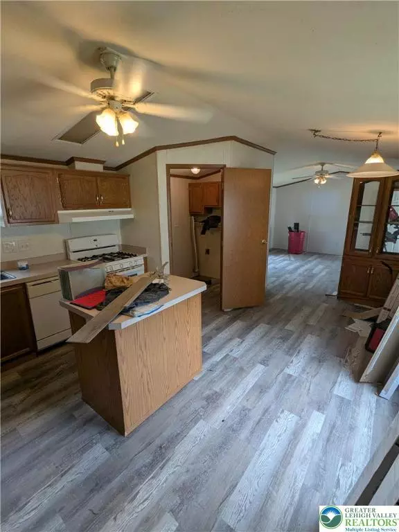 East Allen Twp, PA 18014,8220 Airport #22