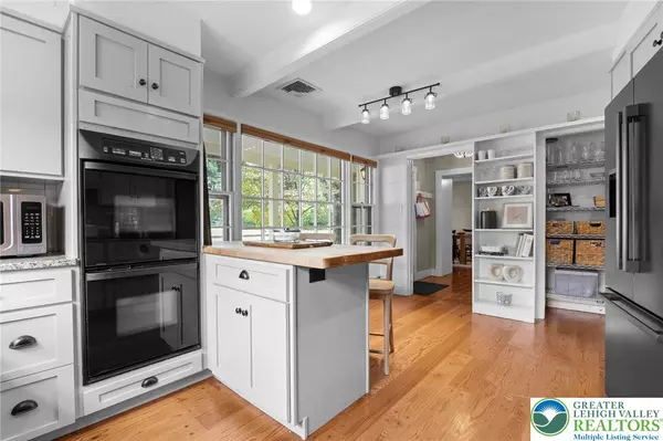 Hanover Twp, PA 18017,1075 Macada RD