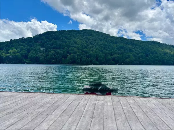 27 Tom Hay Drive, Topton, NC 28781