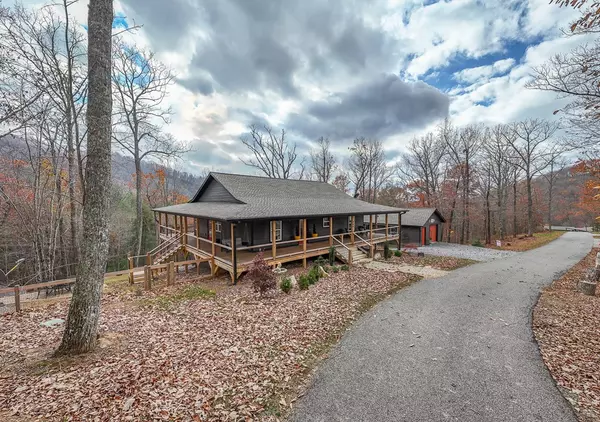 Brasstown, NC 28902,404 Caldwell Overlook