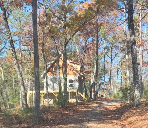 Murphy, NC 28906,535 Ivy Log Road