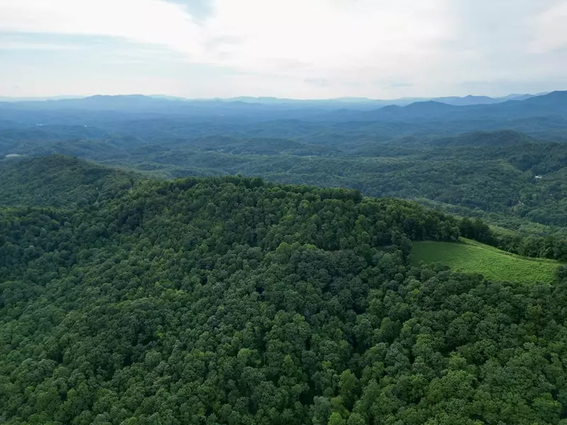 179.88 Fain Peak, Murphy, NC 28906