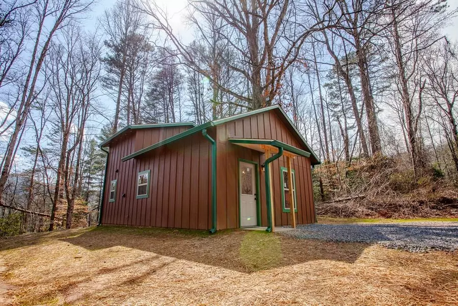 155 Fort Butler St, Murphy, NC 28906