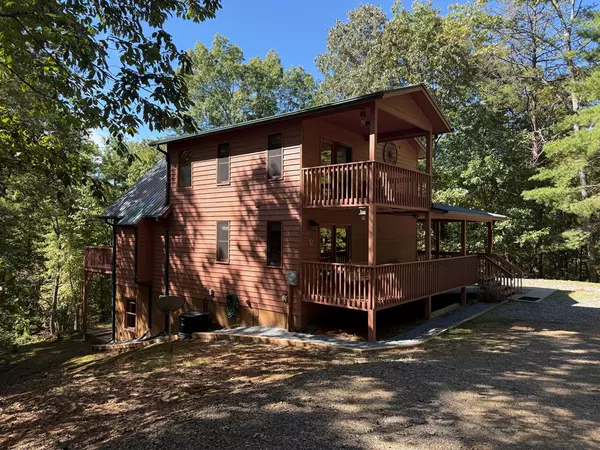 Murphy, NC 28906,552 Leonard Lane