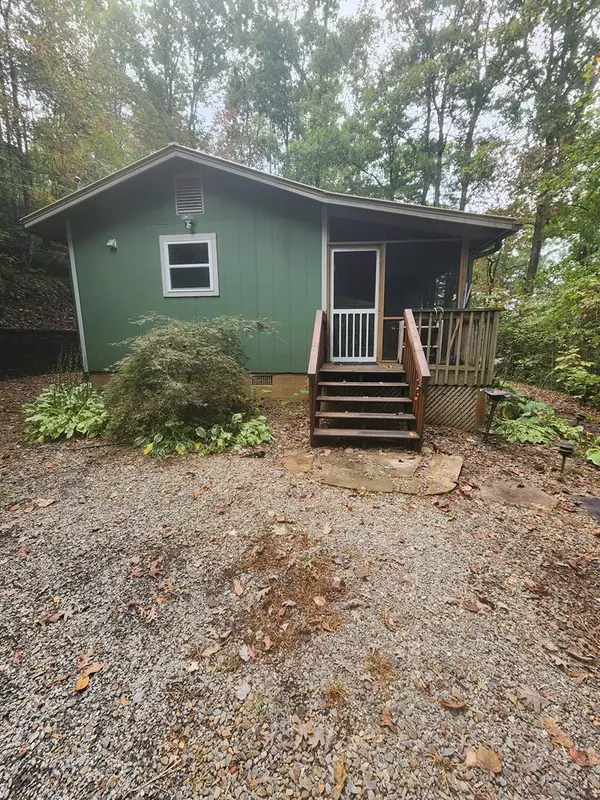 136 Priscilla Lane, Murphy, NC 28906