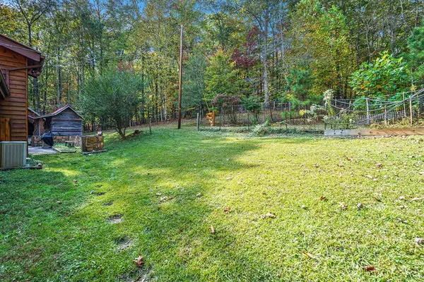 Blue Ridge, GA 30513,98 Bear Ln