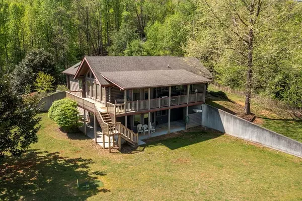 68 Countryside Lane, Hayesville, NC 28904