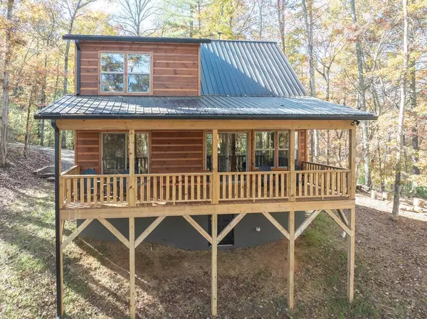 215 Confederate Circle, Murphy, NC 28906