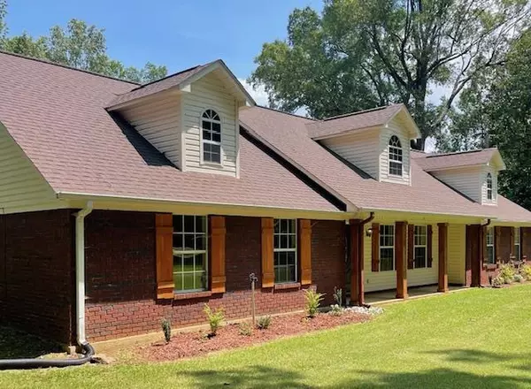 Pontotoc, MS 38863,431 Cougar Trail