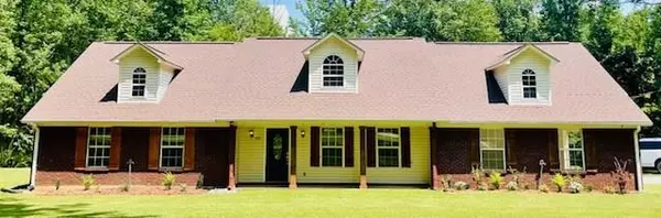 Pontotoc, MS 38863,431 Cougar Trail