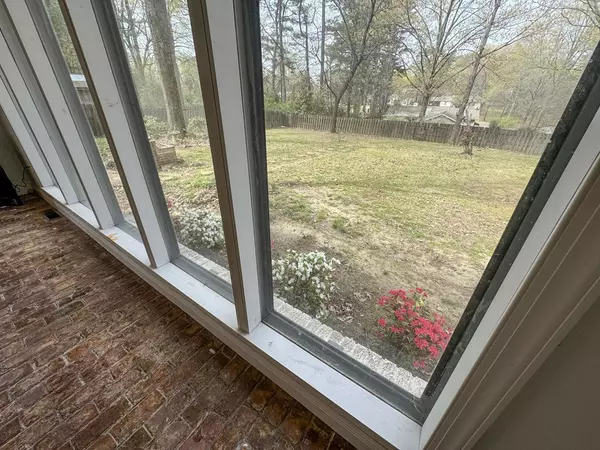 Batesville, MS 38606,207 Vick Street