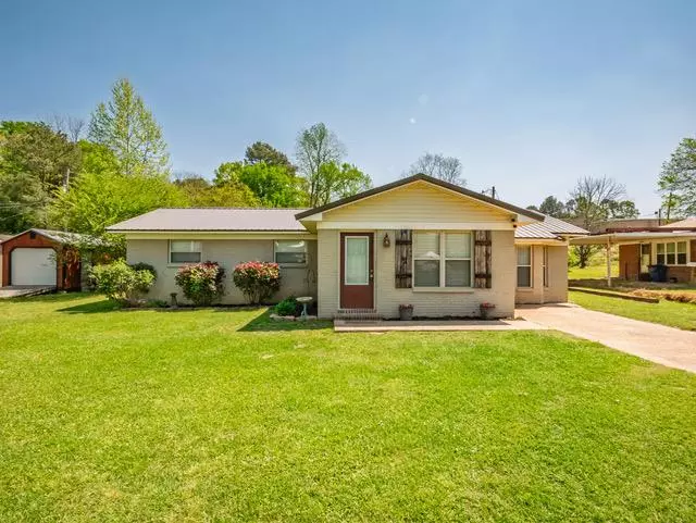356 Woodruff Street, Courtland, MS 38620