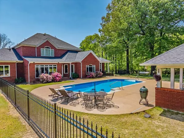 Sardis, MS 38666,14015 Ballentine Road