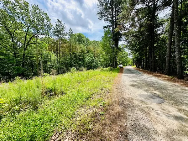 Pope, MS 38658,931 Upton Road