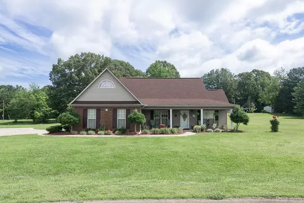 Abbeville, MS 38601,105 Ridge Cove