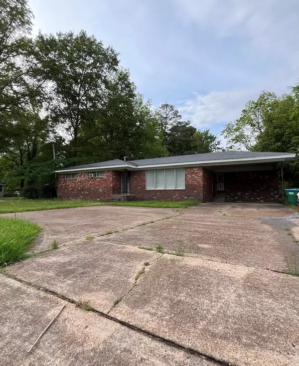 Sardis, MS 38666,324 E Lee Street