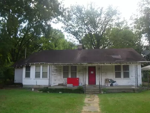 Batesville, MS 38606,221 Van Voris St